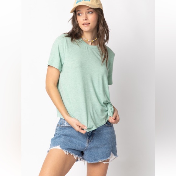 060. Knit short sleeve T-Shirt in green - Picture 1 of 2
